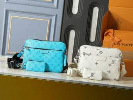 Picture of Louis Vuitton Mens Bags _SKUfw236445664fw